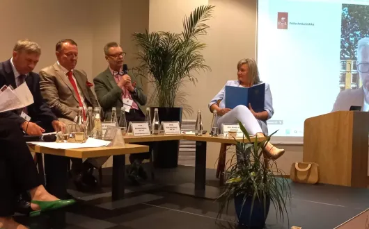 konferencja panel