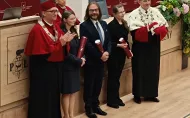 wręczenie dyplomów na Uroczystym Senacie